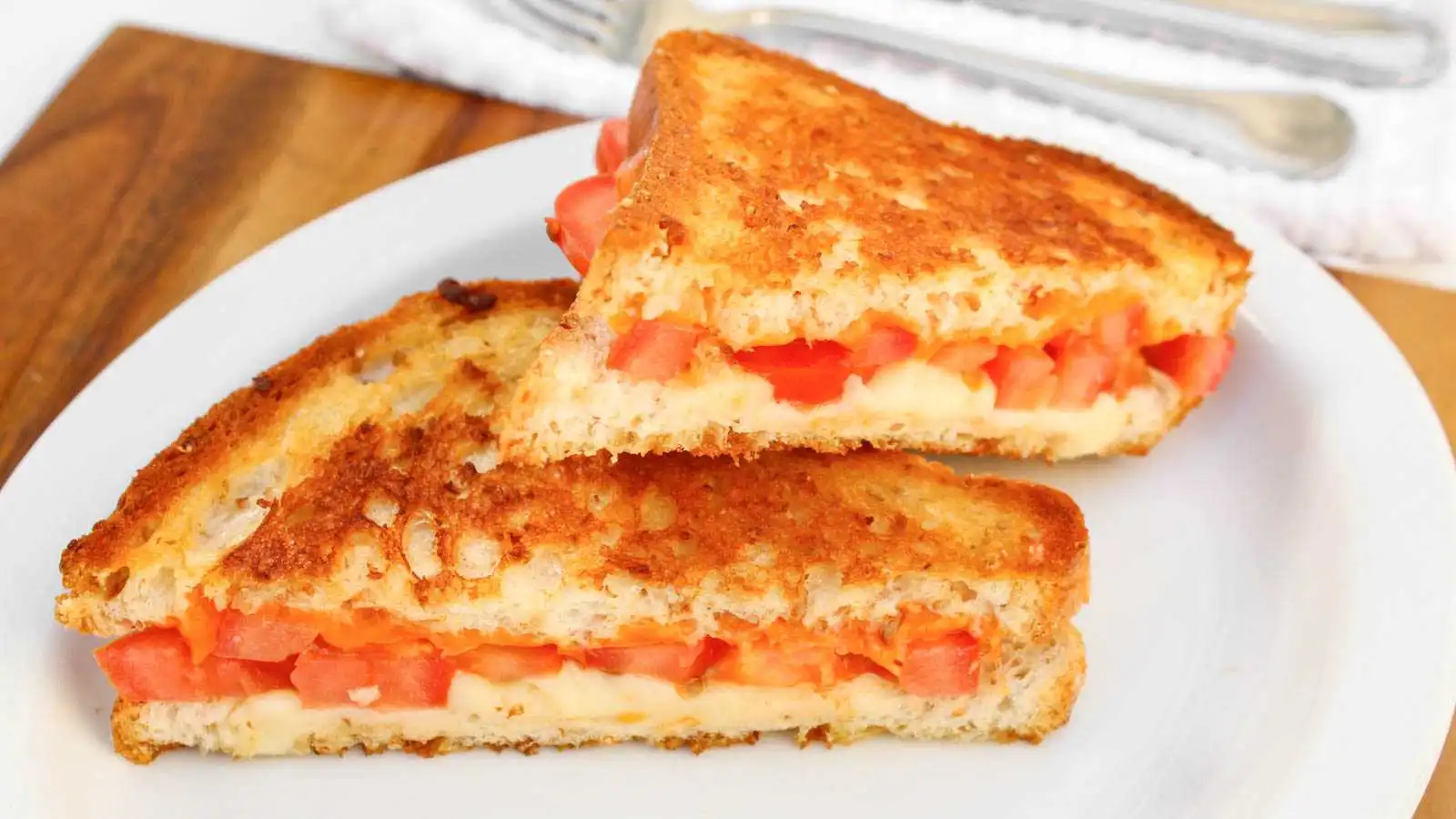 Cheddar, mozzarella and fresh tomato sandwich at White Star Diner, Winnipeg